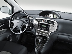Hyundai Matrix. Выпускается с 2001 года. Две базовые комплектации. Цены от 629 900 до 662 900 руб.Двигатель 1.8, бензиновый. Привод передний. КПП: механическая и автоматическая.