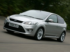 Ford Focus ST 3d. Выпускается с 2005 года. Одна базовая комплектация. Цена 1 061 100 руб.Двигатель 2.5, бензиновый. Привод передний. КПП: механическая.