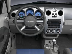Chrysler PT Cruiser. Выпускается с 2001 года. Одна базовая комплектация. Цена 2 912 448 руб.Двигатель 2.4, бензиновый. Привод передний. КПП: автоматическая.
