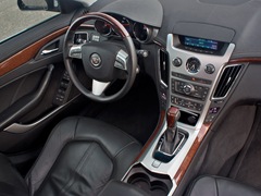 Cadillac CTS (2008). Выпускается с 2008 года. Две базовые комплектации. Цены от 1 895 000 до 1 995 000 руб.Двигатель 3.6, бензиновый. Привод задний и полный. КПП: автоматическая.