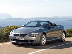 BMW 6-series Cabrio (2004). Выпускается с 2004 года. Две базовые комплектации. Цены от 3 629 000 до 4 316 000 руб.Двигатель от 3.0 до 4.8, бензиновый. Привод задний. КПП: механическая.